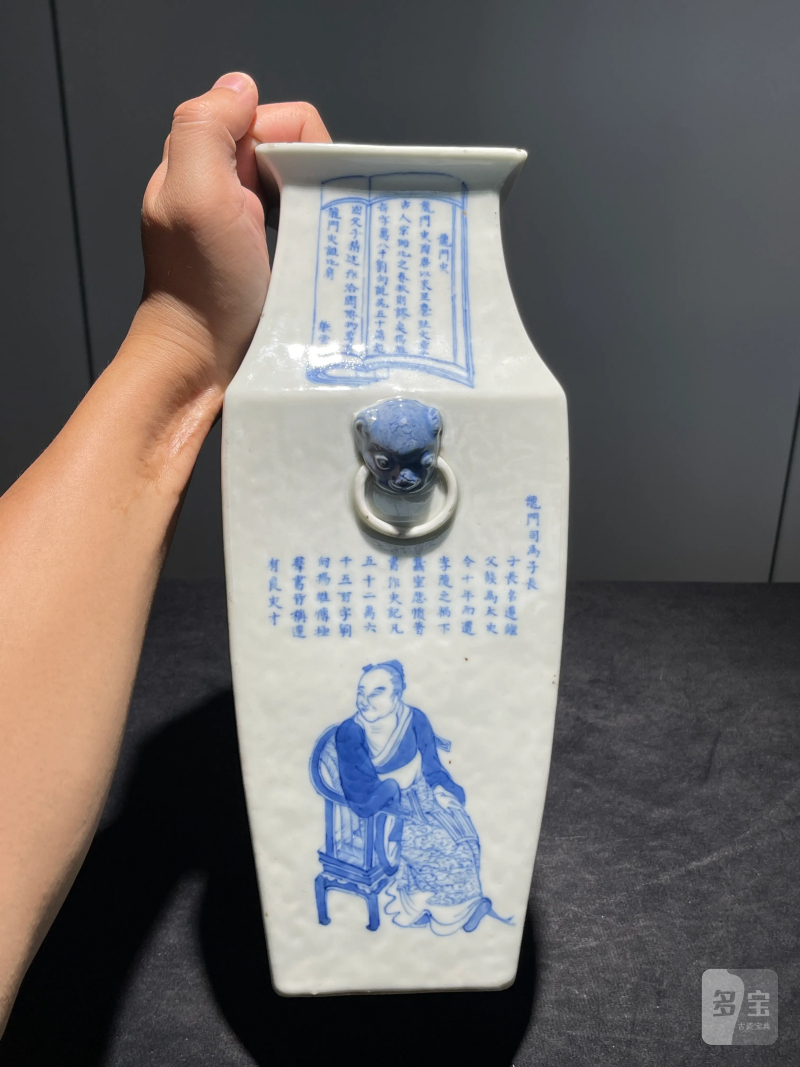 清中期 青花无双谱双耳方瓶 - 图5
